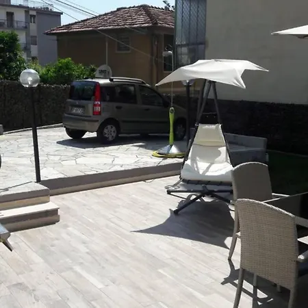 Affittasi In A * San Remo