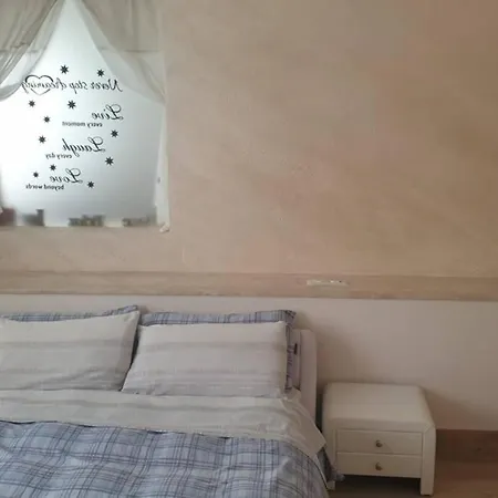 Affittasi In A Apartman